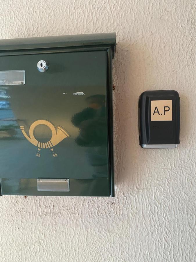 A.P Seaside Apartment Artemida  Exterior photo